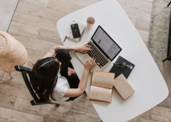 Ladies employees to be impacted greater than males by AI wave, says McKinsey
