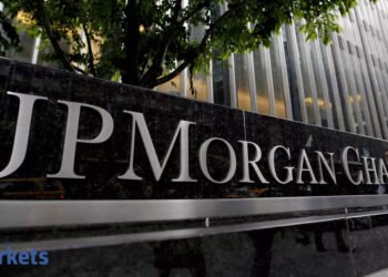 Three massive US banks rake in better-than-expected income