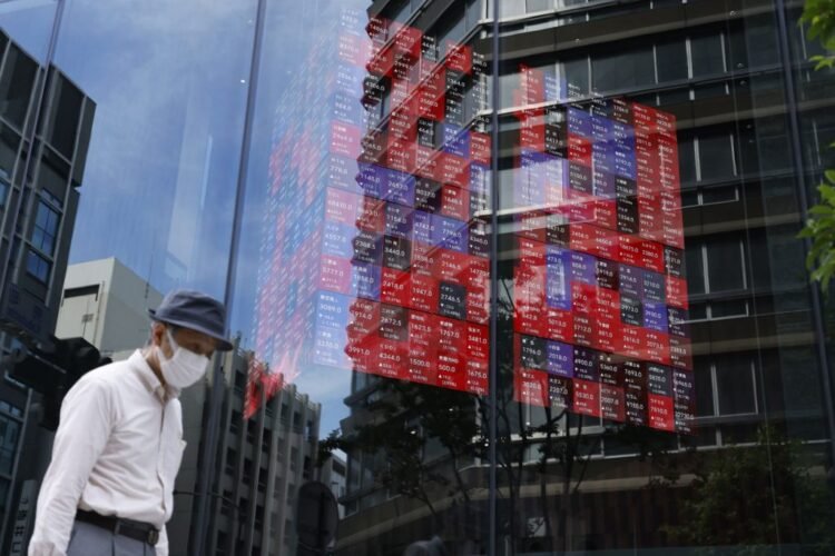Most Asia shares acquire as key fee selections loom: Markets wrap