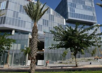 Wix goals to sublet a part of campus for double hire