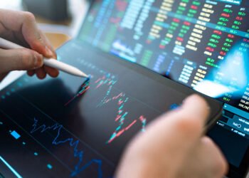 Cash Market vs. CD: Select The Finest Choice