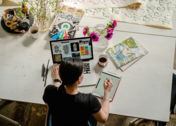 How the Web Can Assist Develop Your Small Enterprise