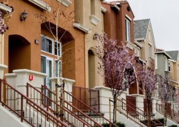 Institutional Buyers are Shopping for Up Reasonably priced Housing in Droves—Are They on to One thing?