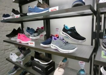 Stepping Up: Skechers’ Sturdy Q2 Boosts Investor Confidence
