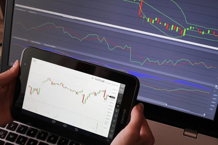 Examine Out What Whales Are Doing With CAT – Caterpillar (NYSE:CAT)