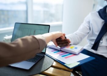 From Draft to Deal: The way to Write a Highly effective Enterprise Proposal