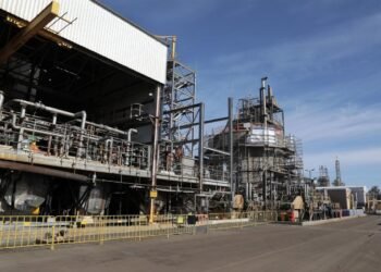 BHP’s Full-Yr Revenue Falls 37% as China’s Metals Demand Wanes