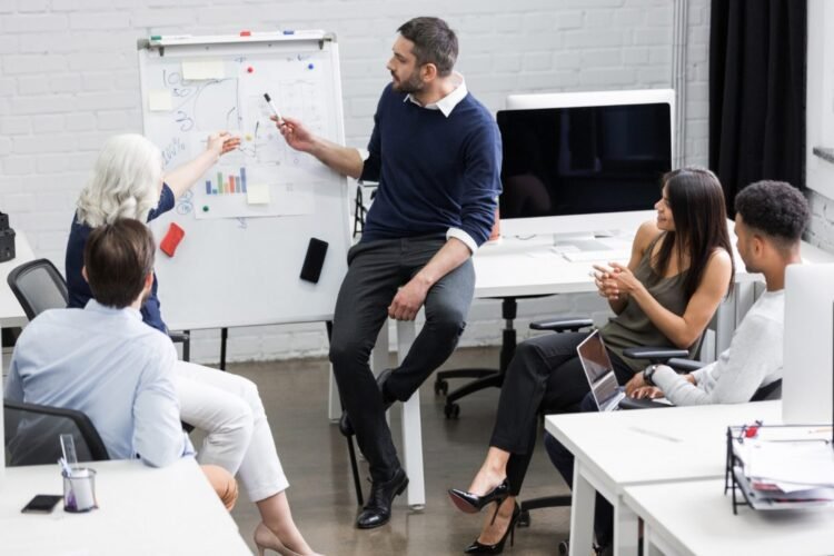 8 Issues Supervisors Can Do to Enhance Themselves