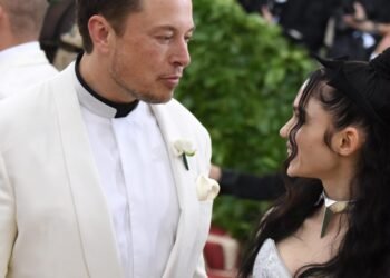 Elon Musk despatched round image of Grimes’ C-section and was shocked when she acquired upset 