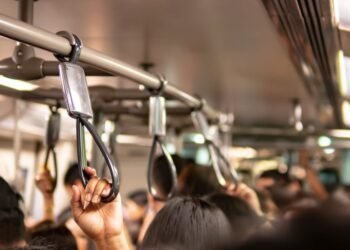 Gen Zer rant about 10-hour day required to commute goes viral