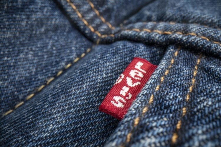 Levi Strauss: A Backside is in for Regular, Secure Dividend Payer
