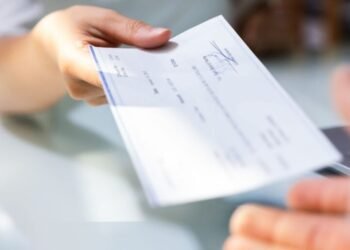 7 Methods Find out how to Spot a Faux Pay Stub From Your Tenants