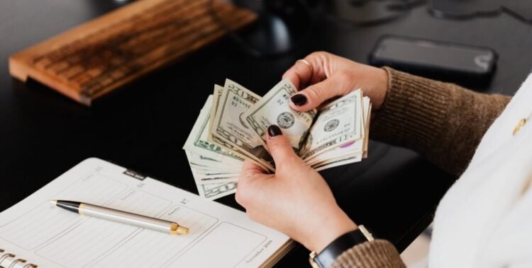 How Buyers Are Shopping for Into Most popular Fairness To Decrease Threat and Elevate Returns