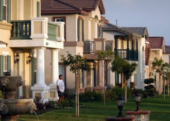 Dave Ramsey shares recommendation on shopping for a home now