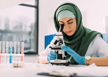 2 Gene-Enhancing Shares That Would possibly Be the Subsequent CRISPR Therapeutics