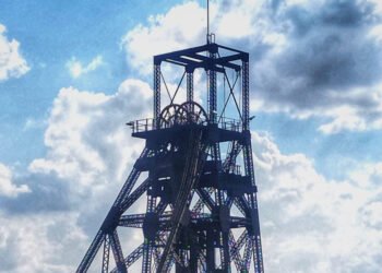 Criminals terrorise outdated gold mining space