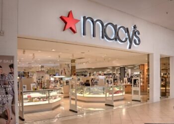 Investor Group Pitches $5.8 Billion Acquisition Proposal For Macy’s – Macy’s (NYSE:M)