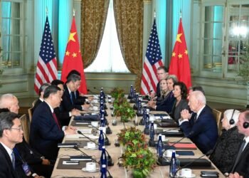 Beijing intensifies army strain on Taiwan as U.S.-China talks resume