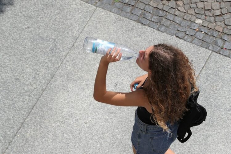 Bottled water accommodates extra plastic particles than beforehand thought