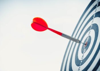 A Extra Strong Macro Threat Concentrating on Technique for Equities