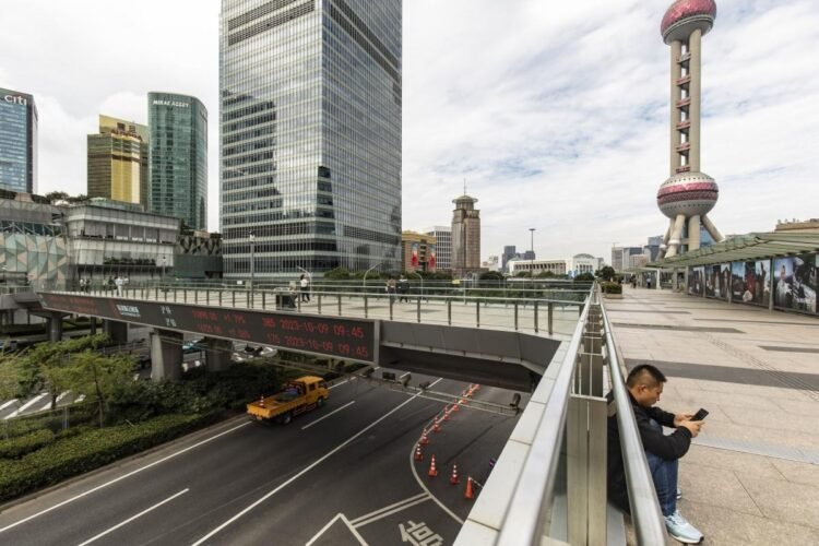 China Woes Forged Markets Shadow as New Yr Begins: Markets Wrap