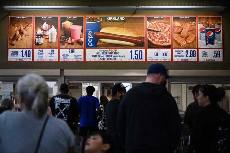 Costco Cracks Down on Non-Members Consuming in Its Meals Court docket