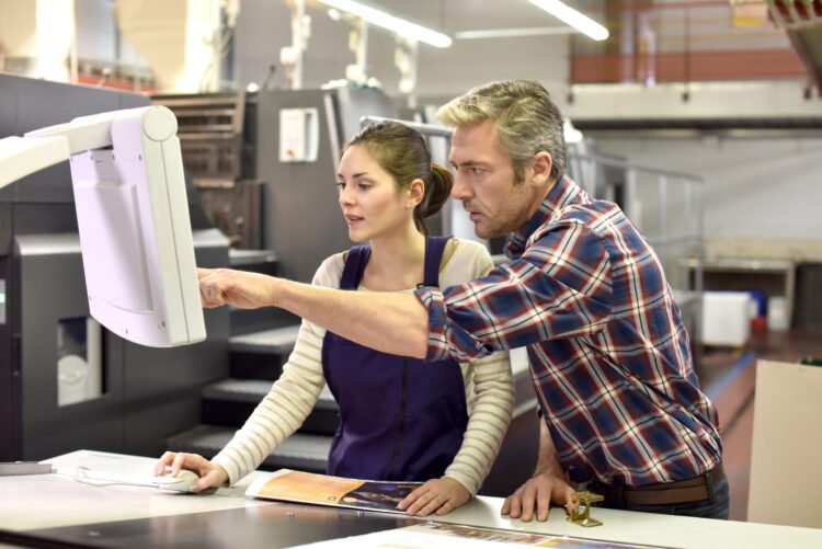 The way to arrange an apprenticeship scheme at your small enterprise