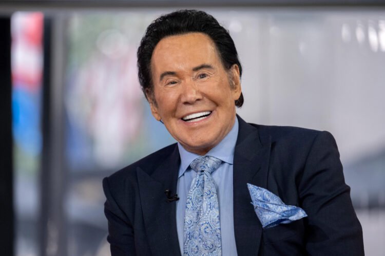 Iconic Las Vegas Strip headliner extends residency via 2024