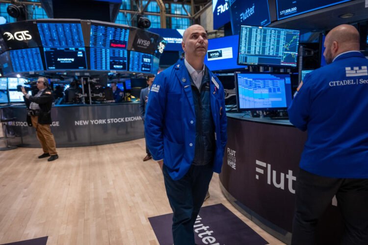 Treasury Yields Spike After Pair of Weak US Gross sales: Markets Wrap