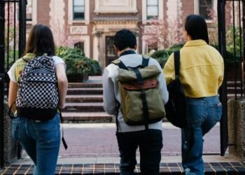 21 Good Methods to Save on Faculty Tuition Prices and Hold Cash For Different Investments