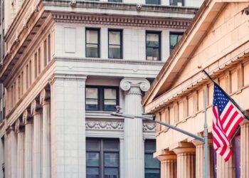 5 Quotes from Monetary Historical past to Information Trustees
