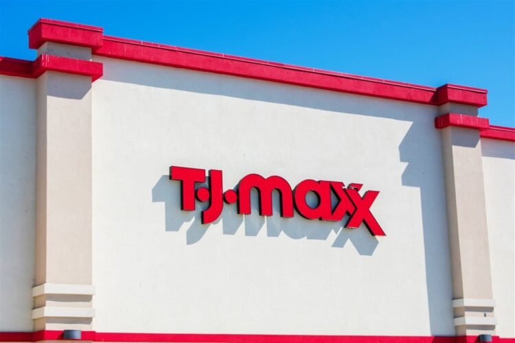 TJX Firms Can Hit New Highs; Double-Digit Upside Forecast