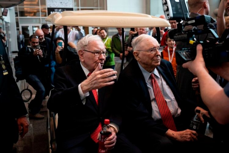 Berkshire Hathaway sells $20 billion of Apple inventory