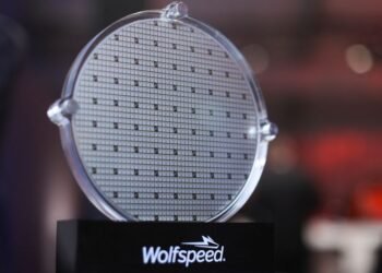 Wolfspeed forecasts weak first-quarter income on manufacturing points