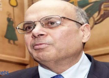 ajit jain: Berkshire Hathaway’s Ajit Jain sells greater than half his stake in co for $139 million: Report