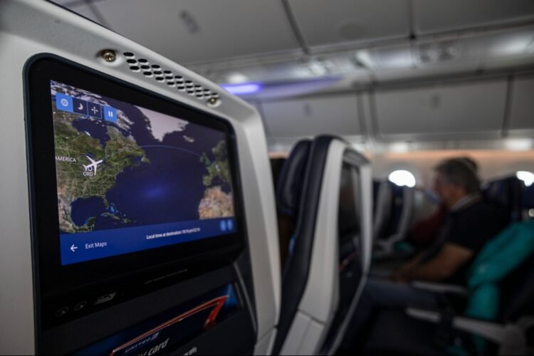 United Airways Including Starlink, Free WiFi to All Flights