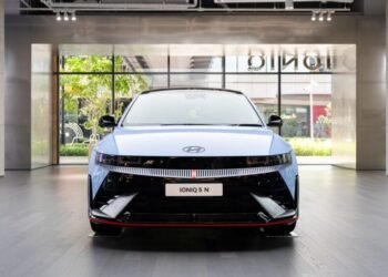 Client Tech Information (Aug 25-Aug 31): Canada Plans To Impose 100% Tariff On Chinese language EV Imports, Amazon Launches AI-Powered Buying Assistant – Apple (NASDAQ:AAPL), Amazon.com (NASDAQ:AMZN)