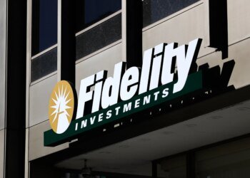 Constancy ‘Glitch’ Results in Irritated Clients, Deposit Holds