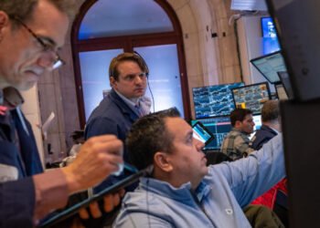 Shares Rally Wavers on ‘Warning Message’ in Information: Markets Wrap