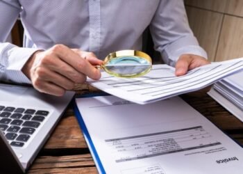 6 Guiding Ideas Actual Property Buyers Ought to Use to Keep away from Funding Fraud