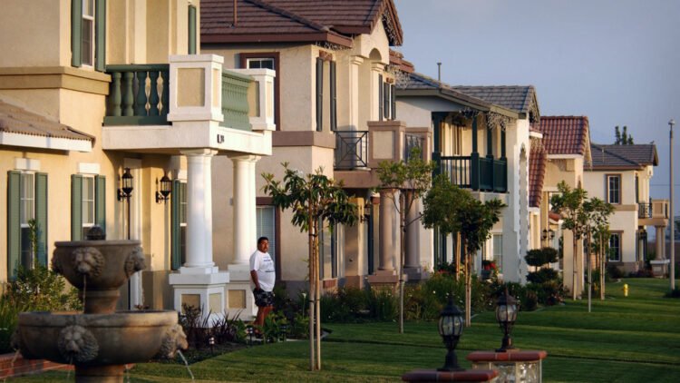 Dave Ramsey makes 3 blunt actual property and home-buying predictions now