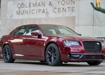 Chrysler inheritor shares plan to rescue his household's model from Stellantis