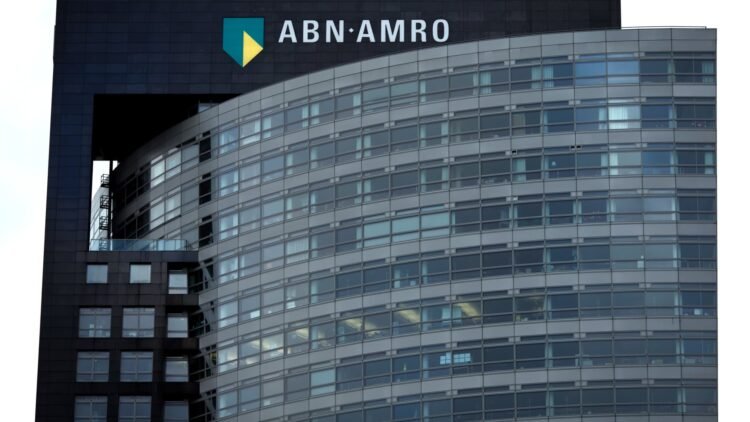 Dutch authorities to scale back its stake in ABN Amro by 1 / 4
