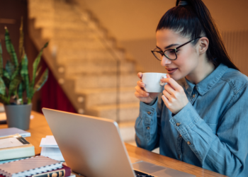 Individuals who keep centered even once they’re drained usually undertake these 7 particular habits