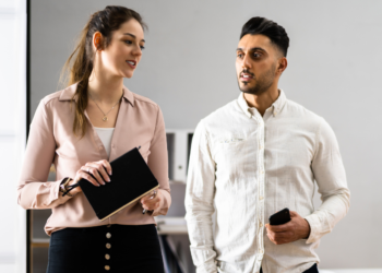8 refined indicators folks keep away from you in social conditions (and what you are able to do about)