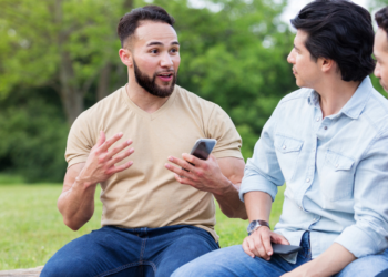 Males who declare to be alpha males however truly aren’t sometimes show these 8 behaviors