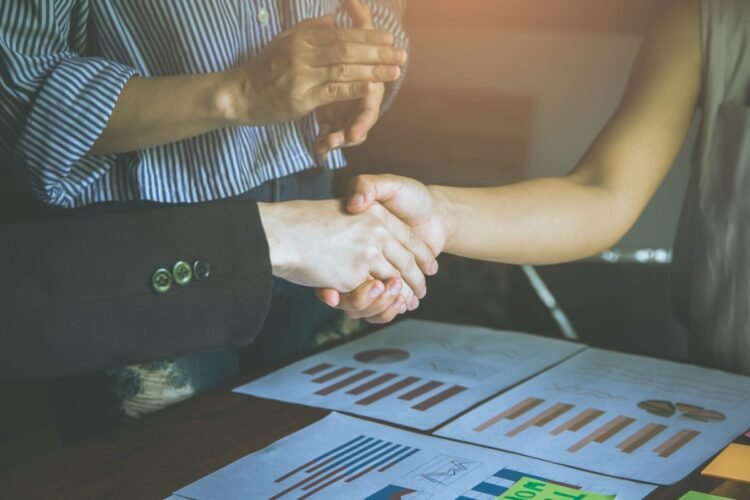 Company Danger within the Decrease Center Market: A Information for PE Professionals