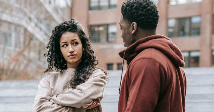 If you happen to acknowledge these 8 behaviors, you are coping with a girl who lacks class and magnificence