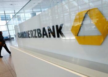 Commerzbank explores 1000’s of job cuts in reply to Andrea Orcel
