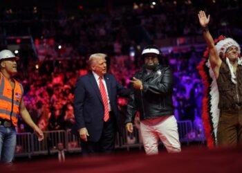 Donald Trump vows to finish ‘American decline’ at inauguration eve rally